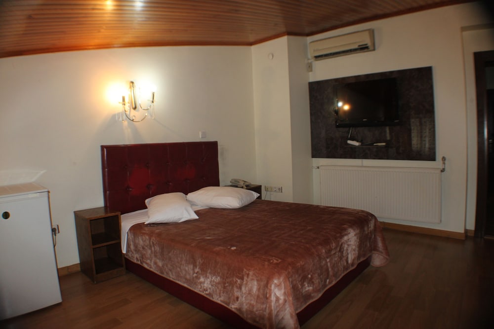 Kösk Hotel Kadiköy 3