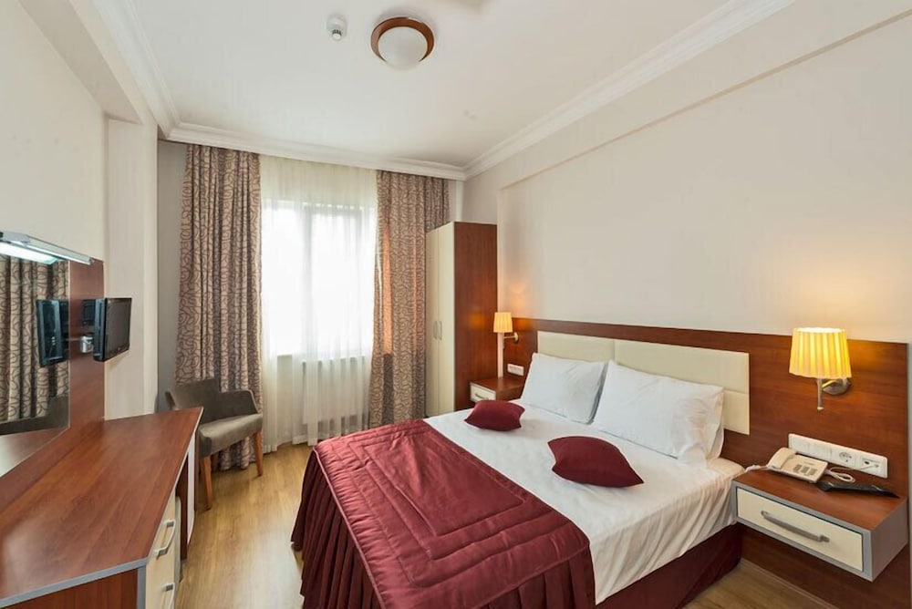 La Garden Hotel 15