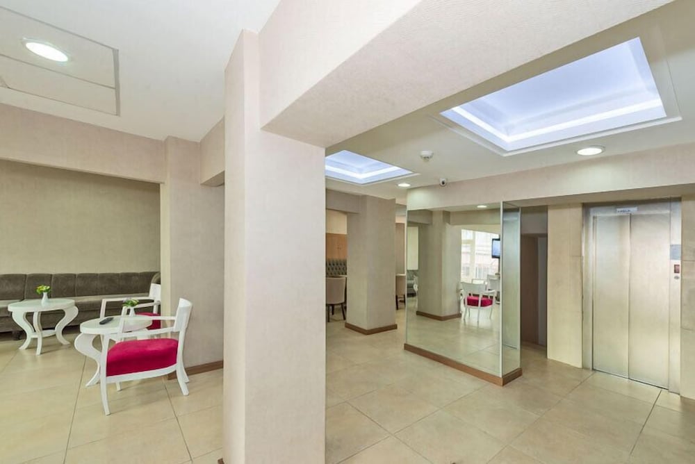 La Garden Hotel 3