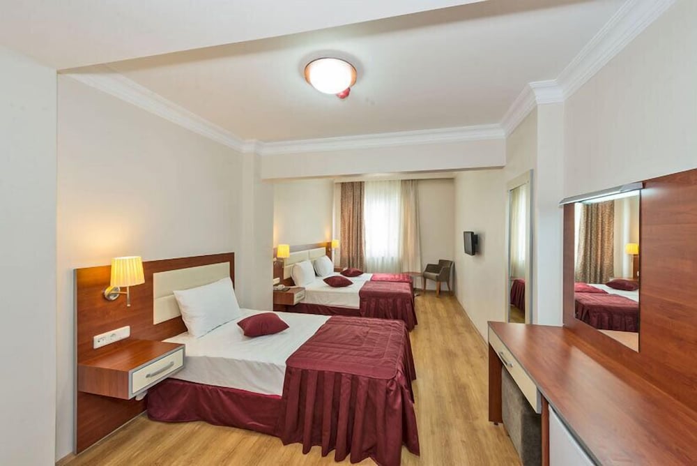La Garden Hotel 17