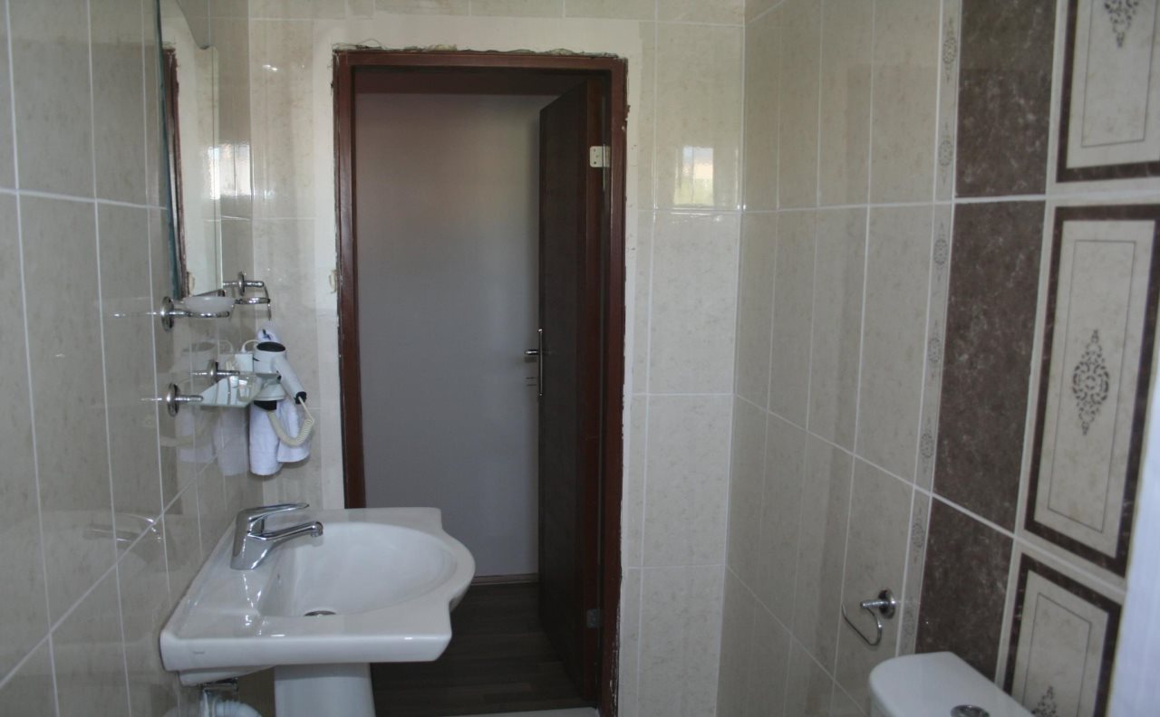 Life Hotel 6