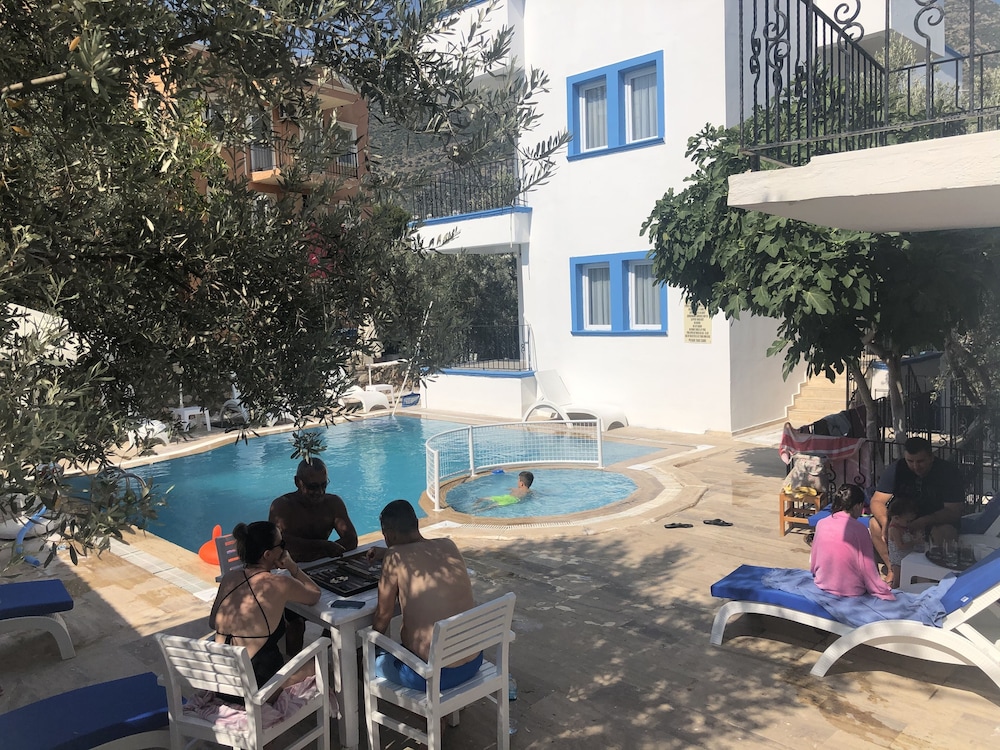 Lizo Hotel 15