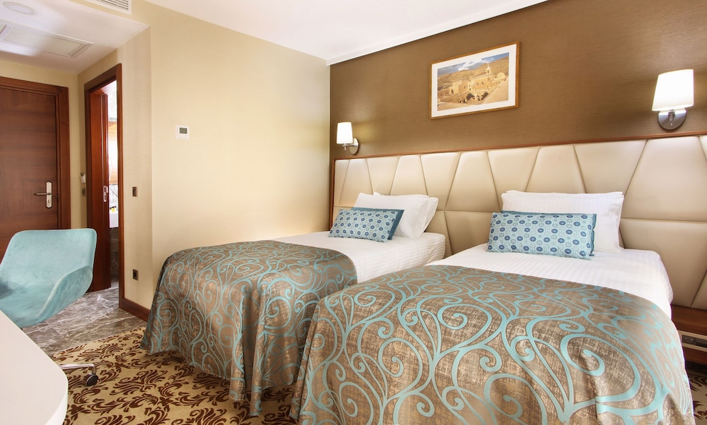 Mard-Inn Hotel 5