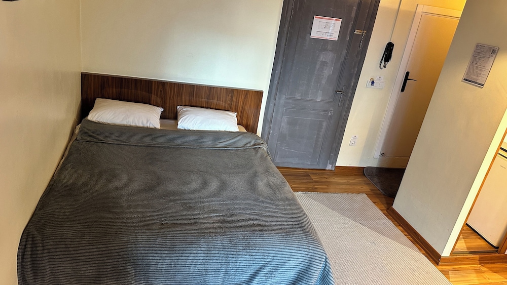 New Pera Hotel 23