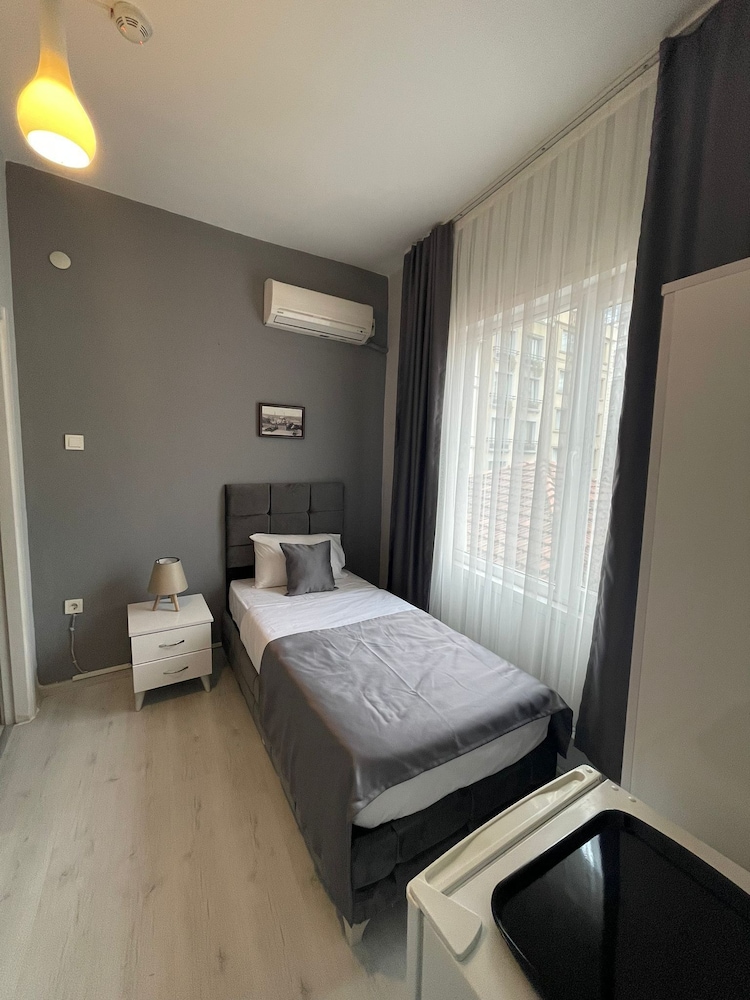 Oldmile Palace Hotel 14