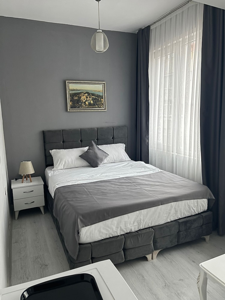 Oldmile Palace Hotel 5