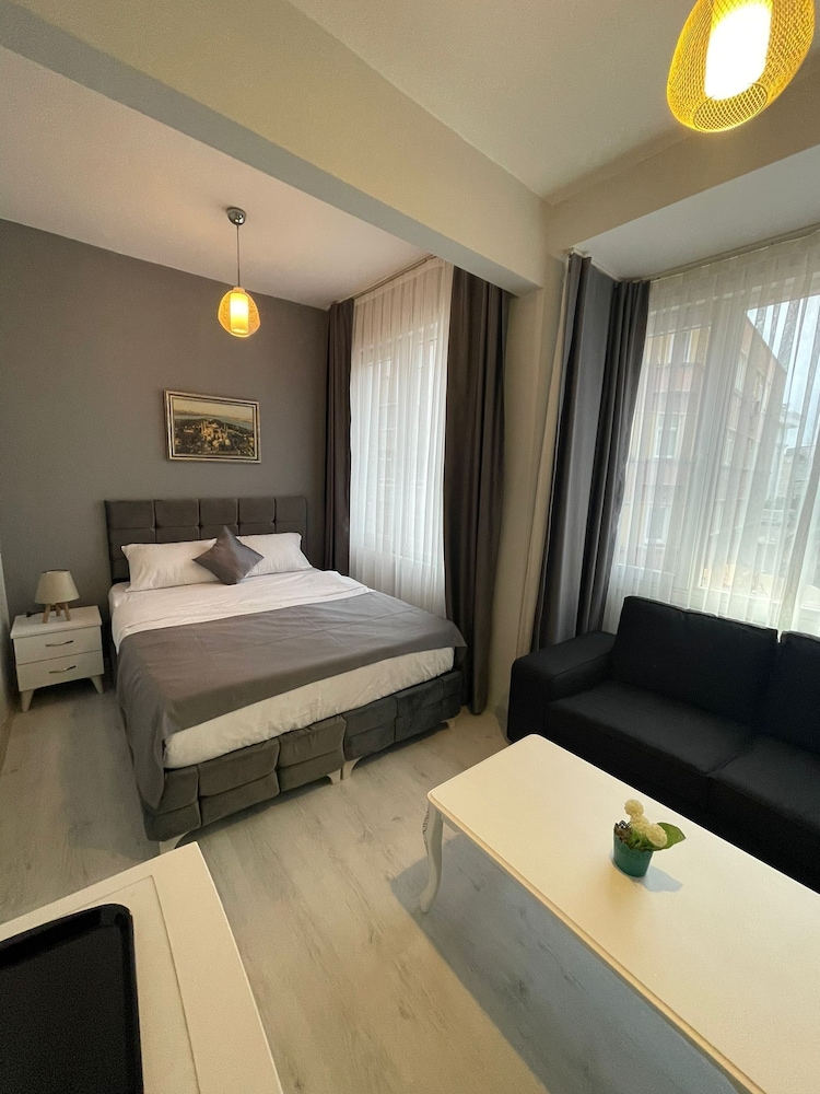 Oldmile Palace Hotel 3