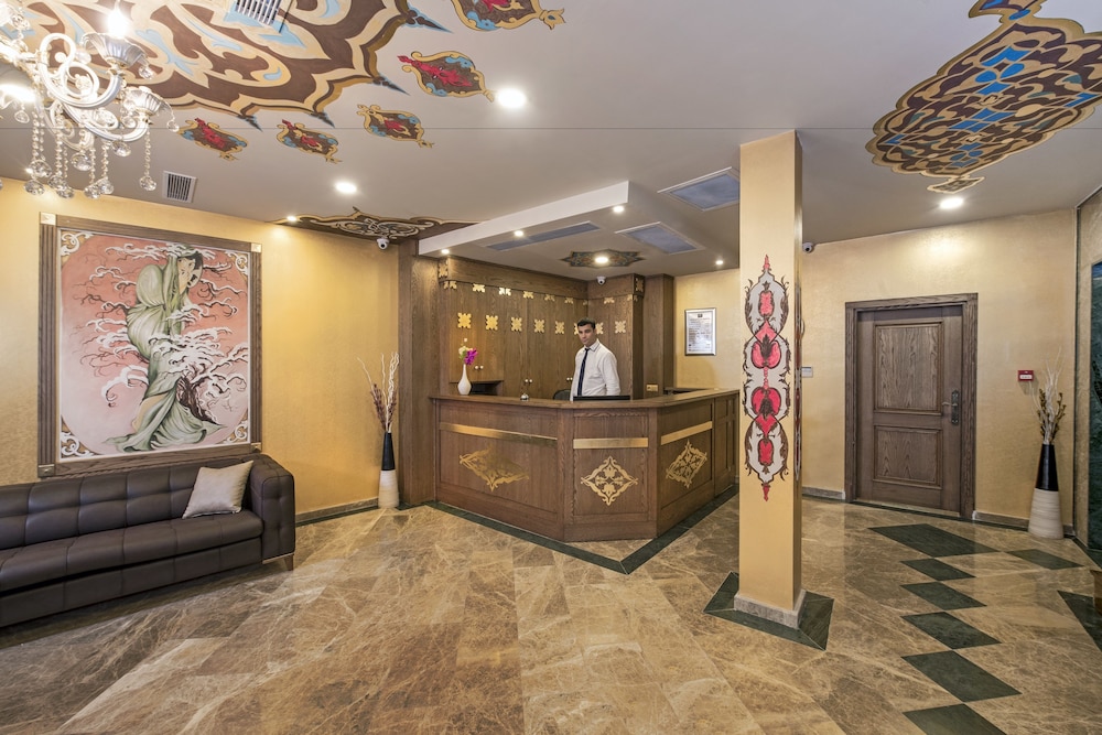 Perapolis Hotel 8