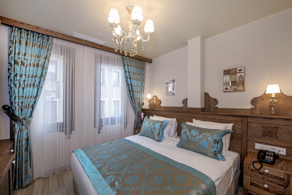 Perapolis Hotel 10