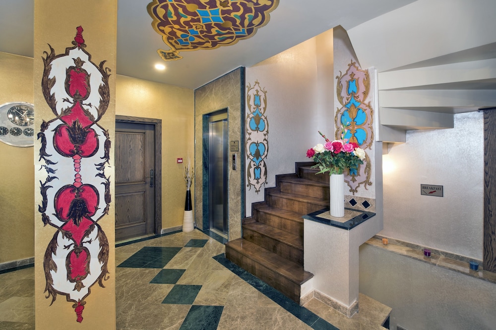 Perapolis Hotel 5