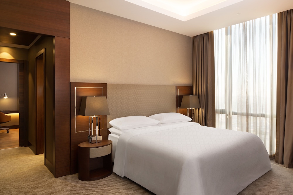 Sheraton Grand Istanbul Atasehir Hotel 11
