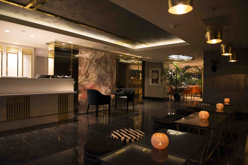 Sky Kamer Hotel 9