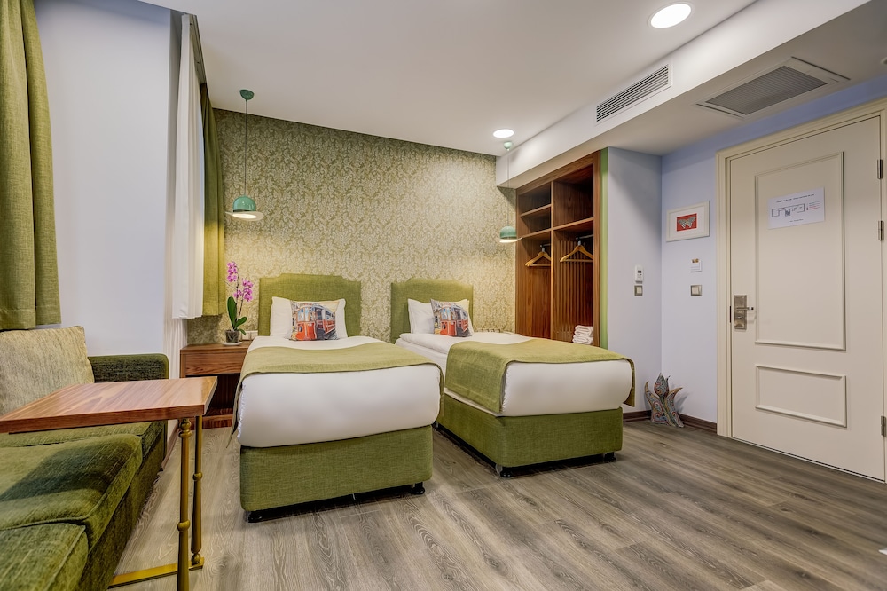 Sometimes Hotel 10