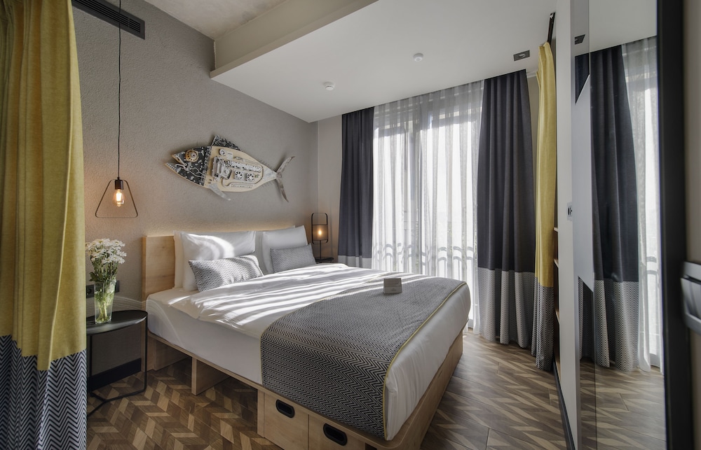 Trend Suites 12