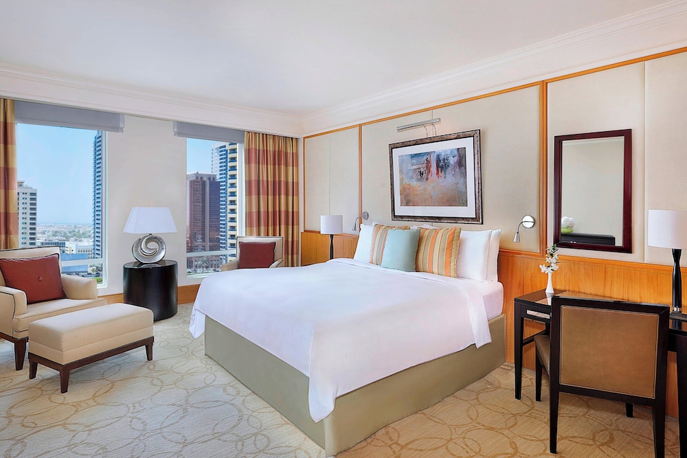 The Ritz-Carlton Dubai International Financial Centre Executive Residences 1