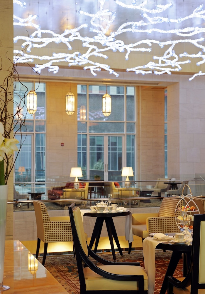 The Ritz-Carlton Dubai International Financial Centre Executive Residences 2