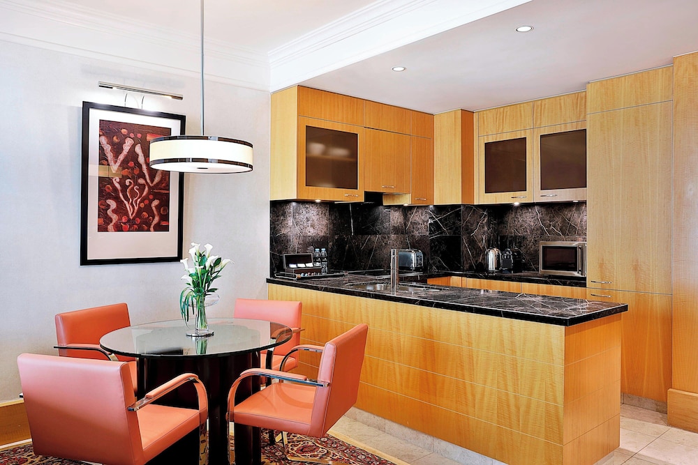 The Ritz-Carlton Dubai International Financial Centre Executive Residences 11