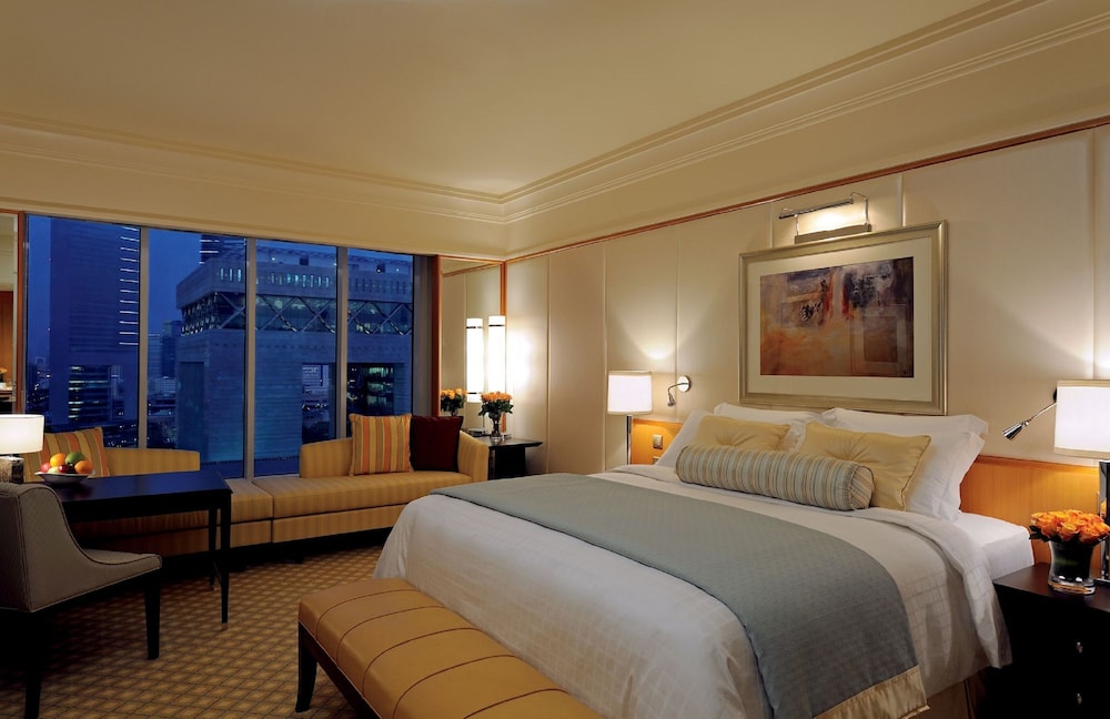 The Ritz-Carlton Dubai International Financial Centre Executive Residences 19