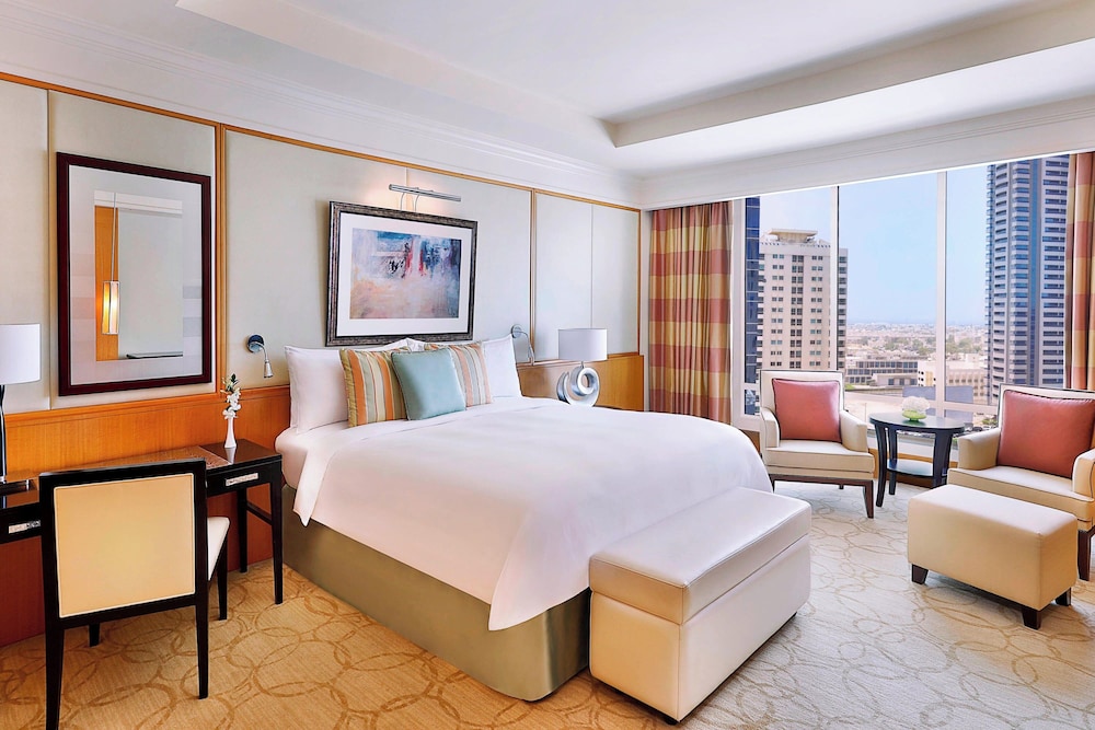 The Ritz-Carlton Dubai International Financial Centre Executive Residences 6