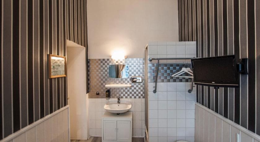 Urban Boutique Hotel 18