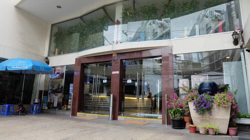 Grand Business Inn 9