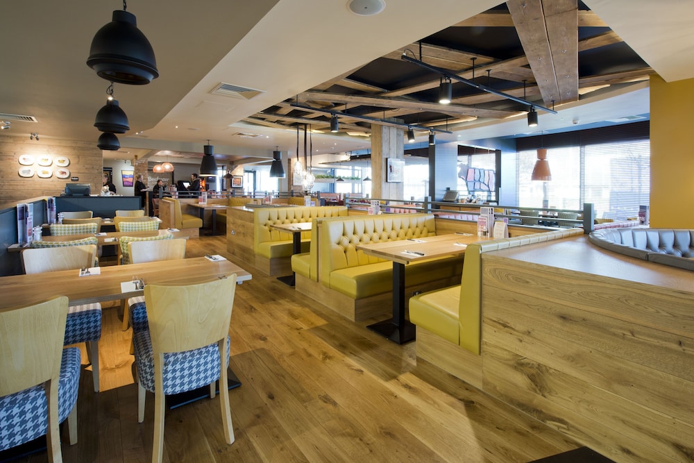 Premier Inn London Uxbridge 10