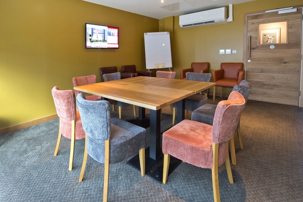 Premier Inn London Uxbridge 12