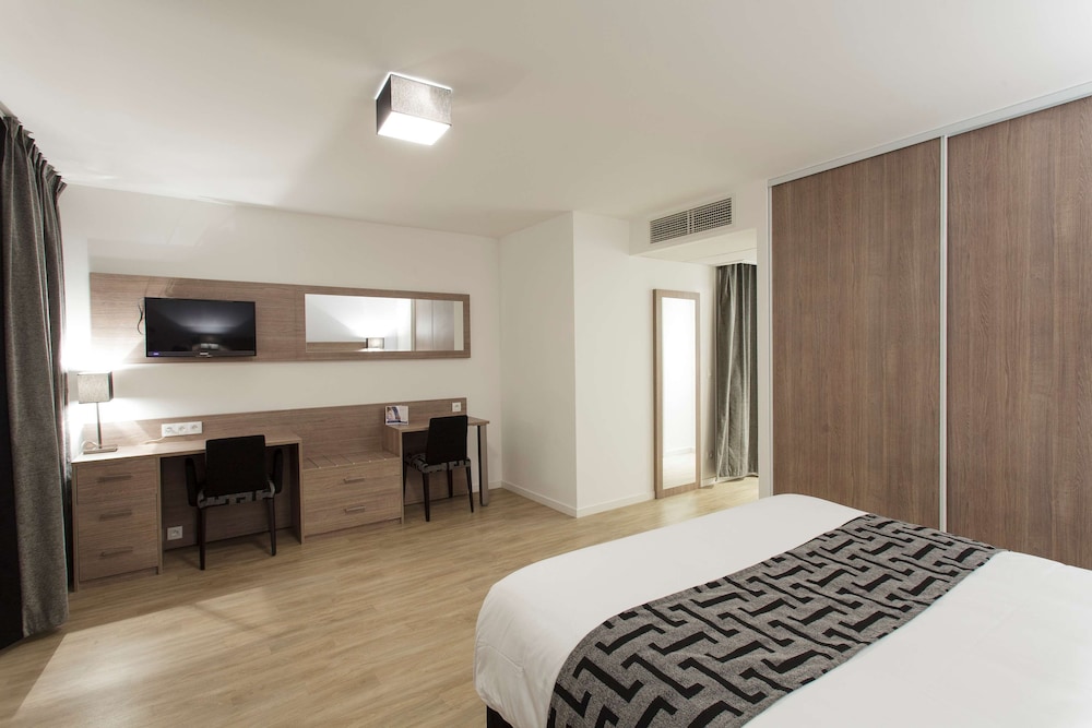 Aparthotel Adagio Access Massy Palaiseau 9