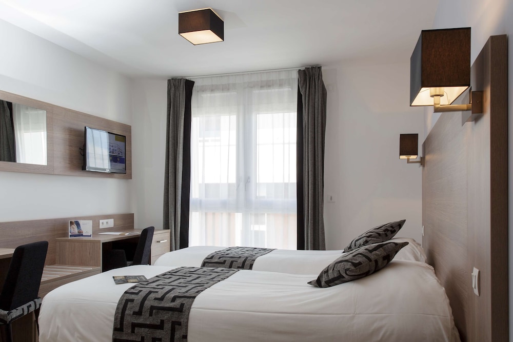 Aparthotel Adagio Access Massy Palaiseau 4