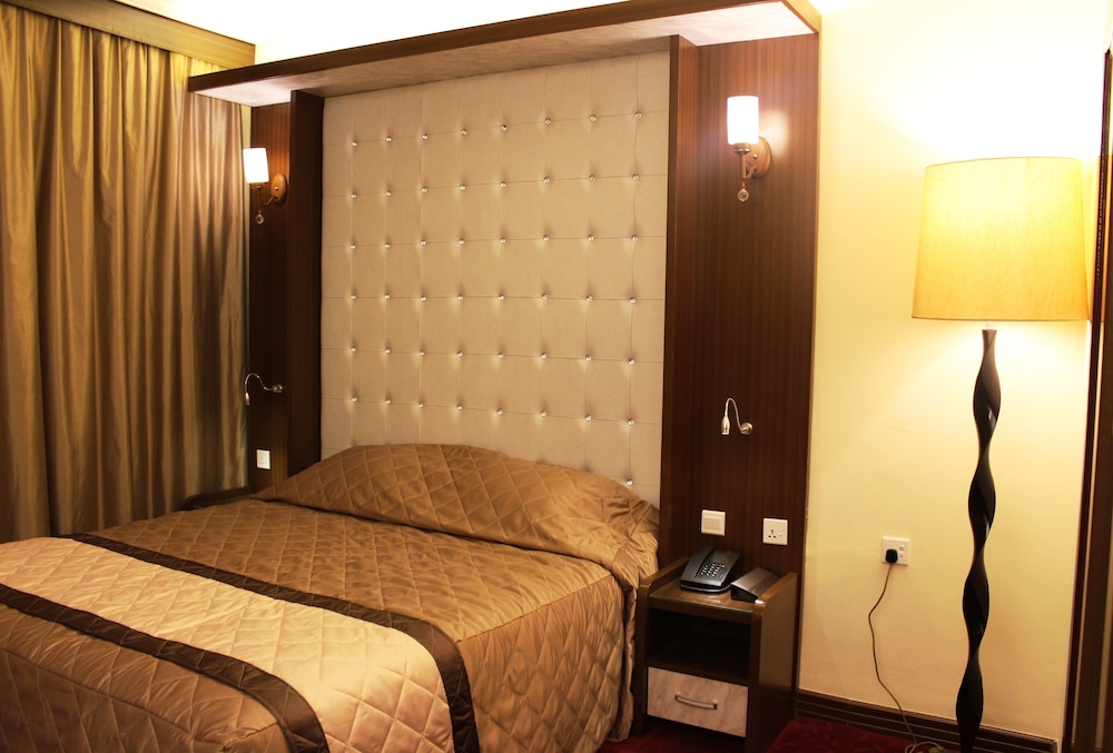 Al Khaleej Grand Hotel 12