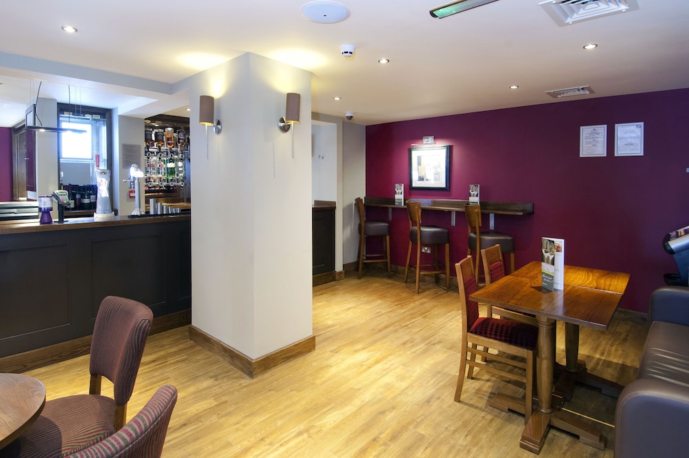 Premier Inn Maidstone Town Centre 14