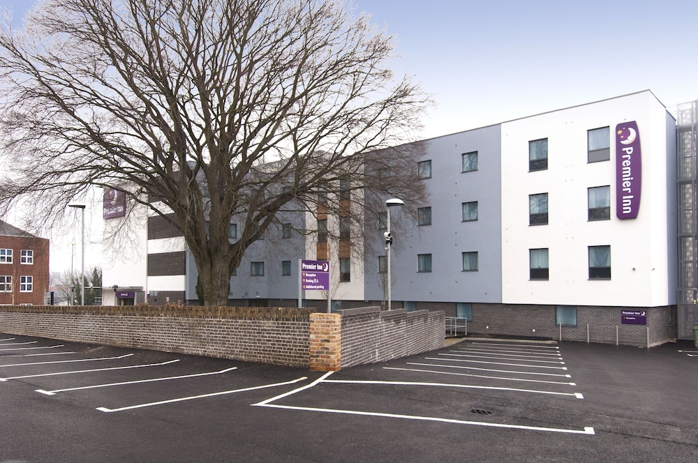 Premier Inn Maidstone Town Centre 18