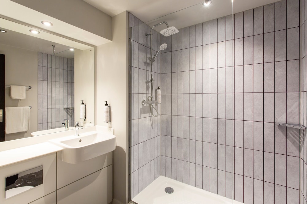 Premier Inn Maidstone Town Centre 7
