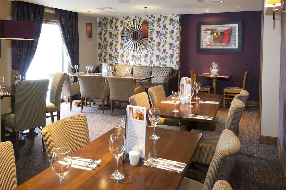 Premier Inn Maidstone Town Centre 16