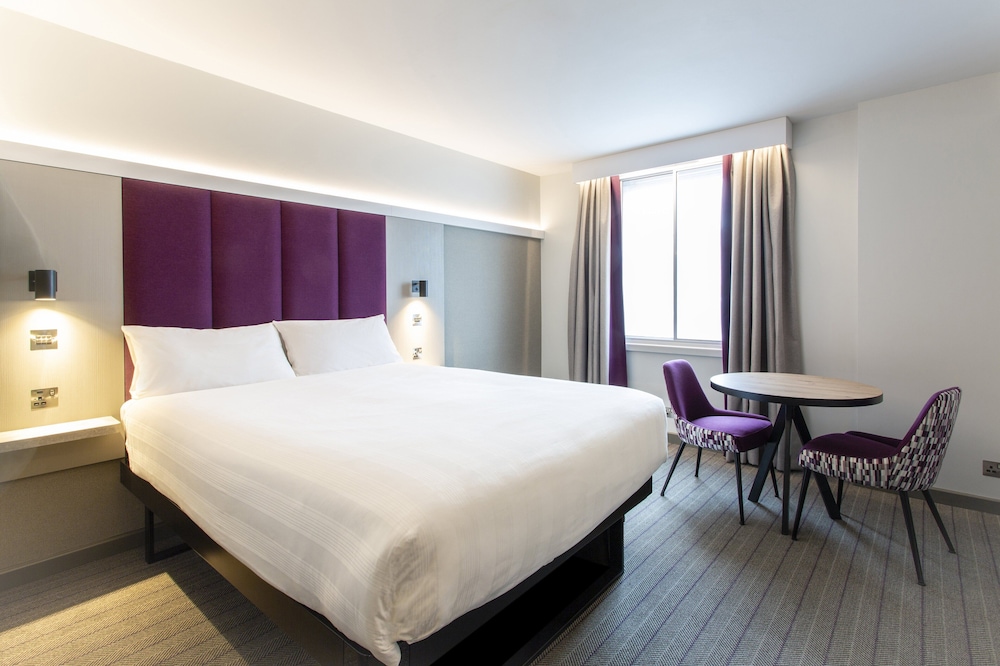 Premier Inn Maidstone Town Centre 6
