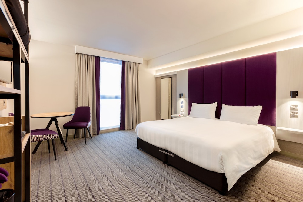 Premier Inn Maidstone Town Centre 5