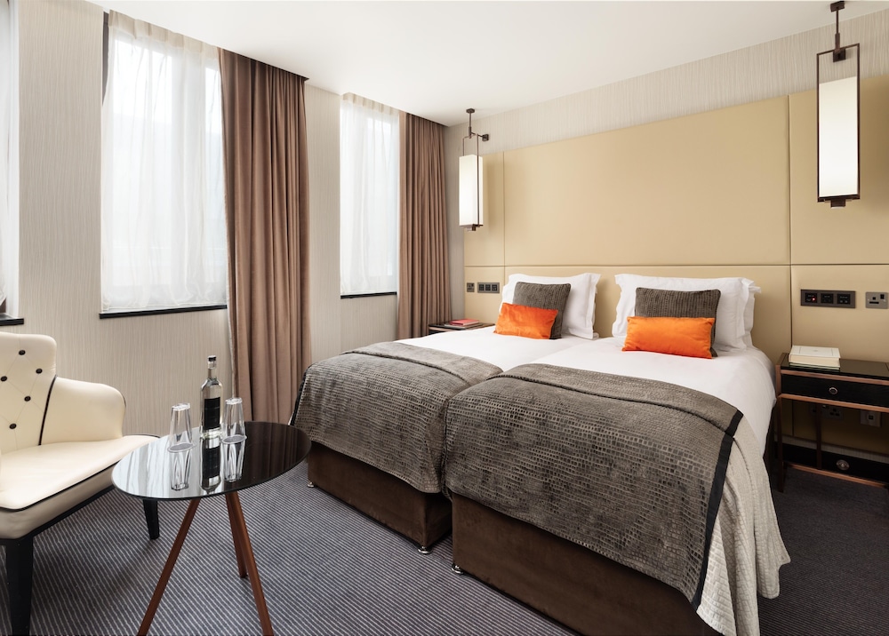 Montcalm Royal London House, Autograph Collection 9
