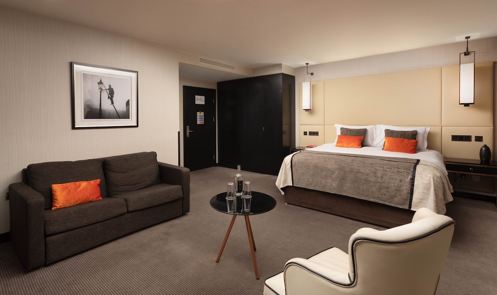 Montcalm Royal London House, Autograph Collection 16
