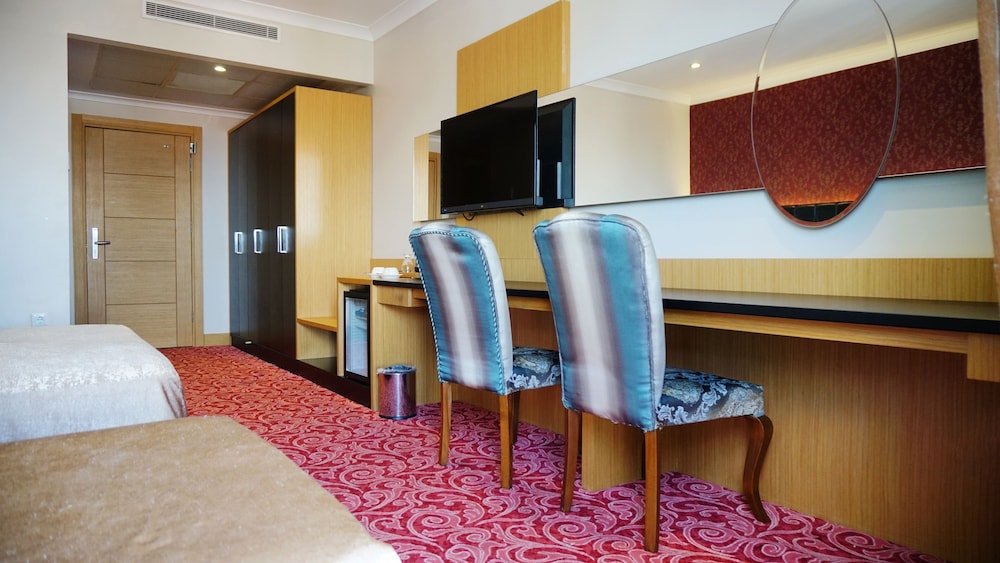 Vois Hotel Atasehir 13