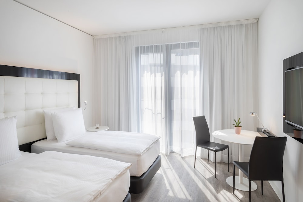 INNSiDE Frankfurt Ostend 12