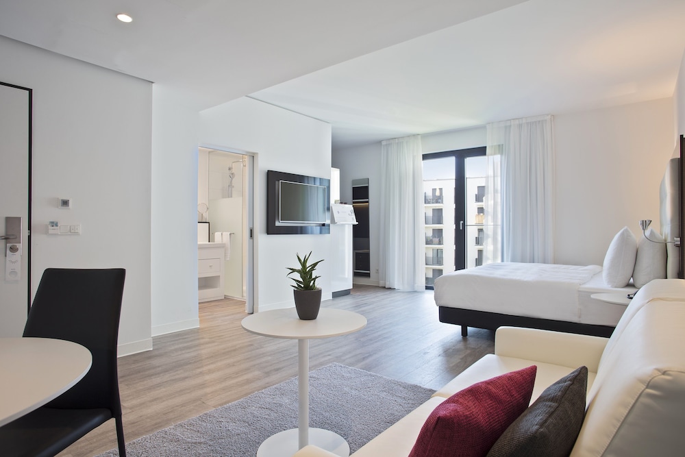 INNSiDE Frankfurt Ostend 8