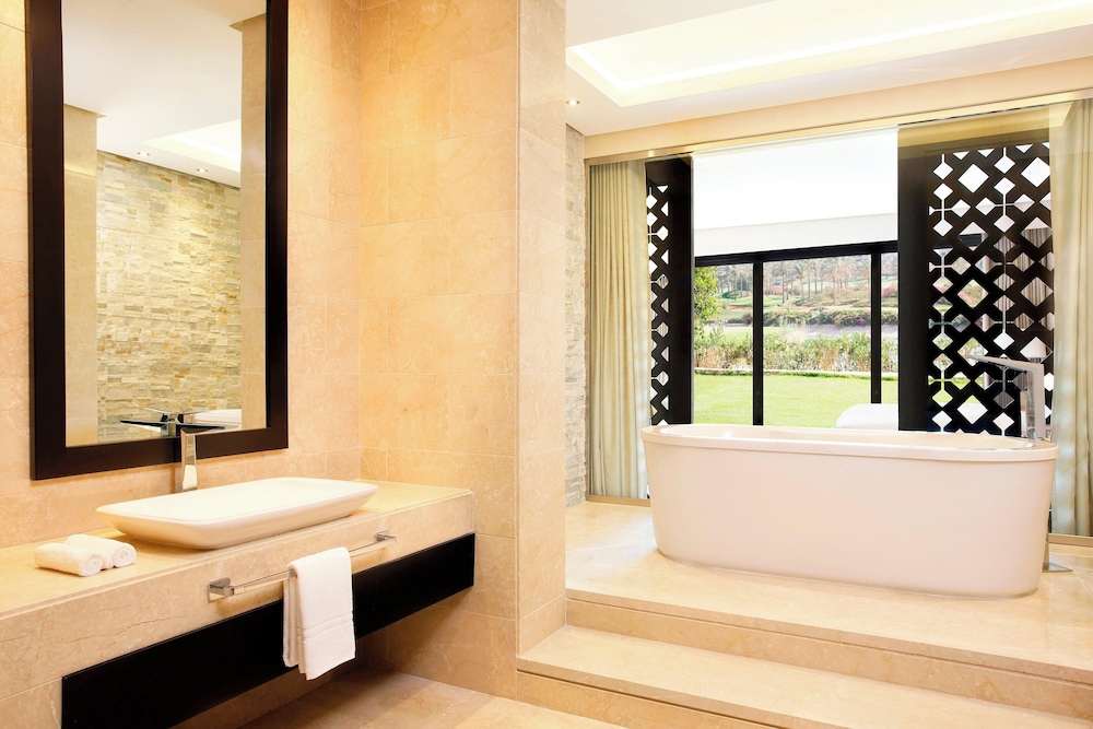 The Westin Cairo Golf Resort & Spa, Katameya Dunes 9