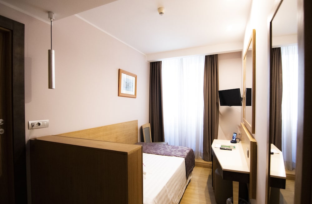 Hotel Vibe Nazionale 16