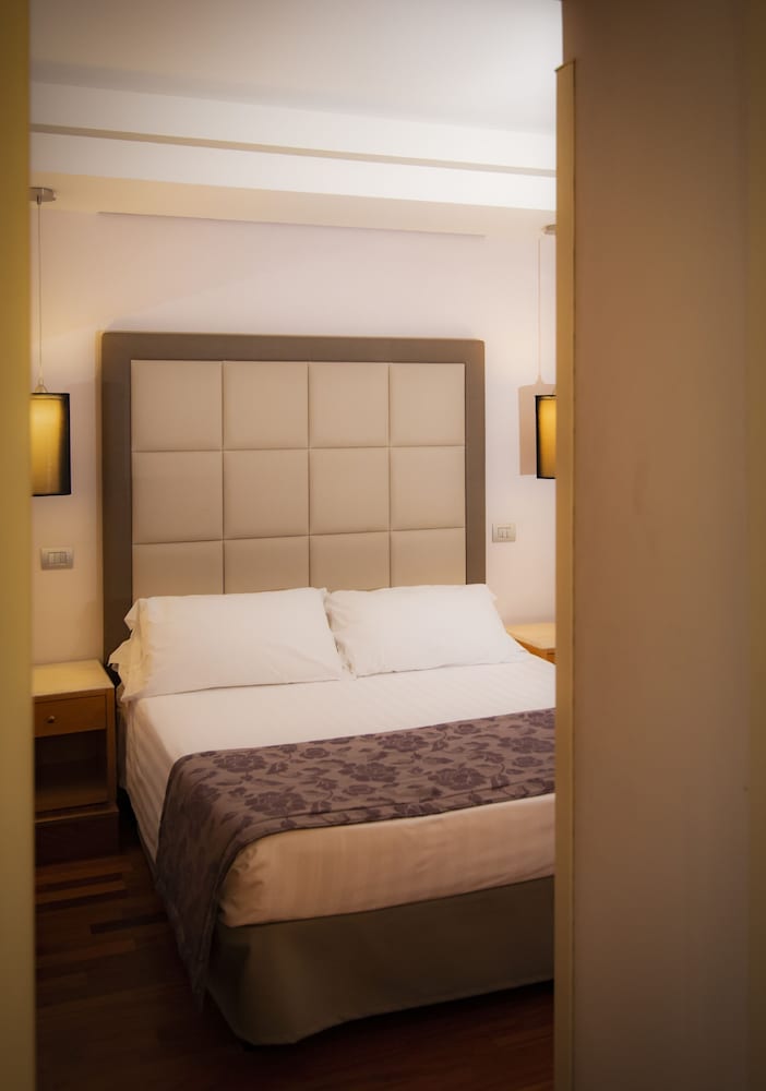 Hotel Vibe Nazionale 17