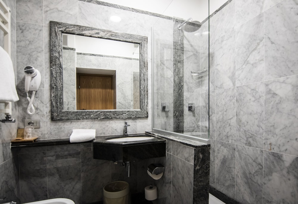 Hotel Vibe Nazionale 11