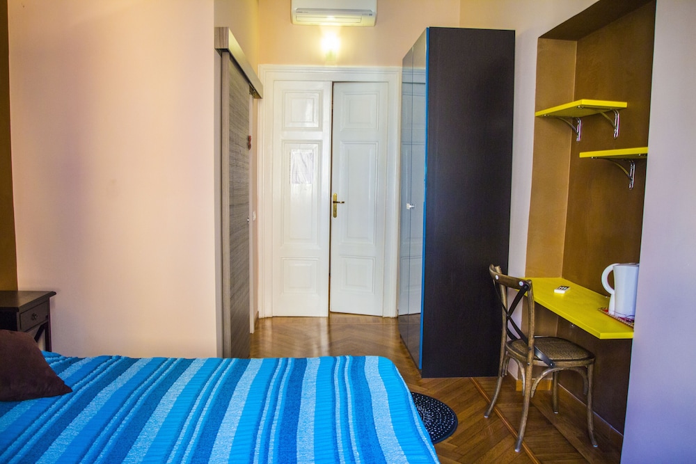Il Sesto Suites Central 12