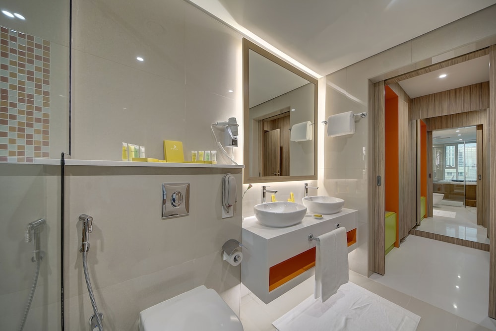 Al Khoory Atrium Hotel 23