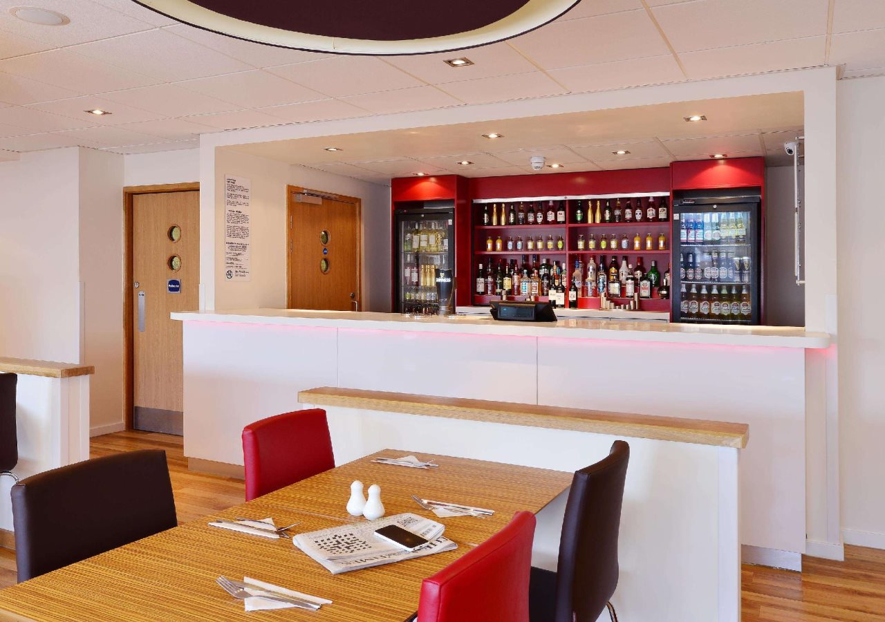Travelodge London Raynes Park 21
