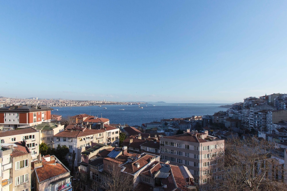 Noble22 Suites 24
