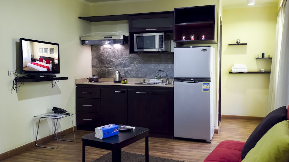 NewCity Suites & Apartments 10